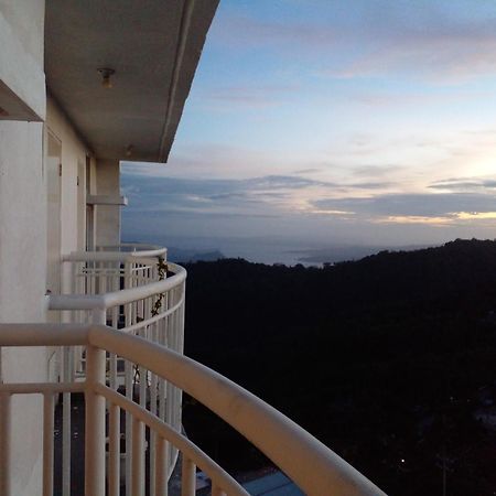 Condo With Free Swimming Pool & Viewing Deck Tagaytay City Camera foto