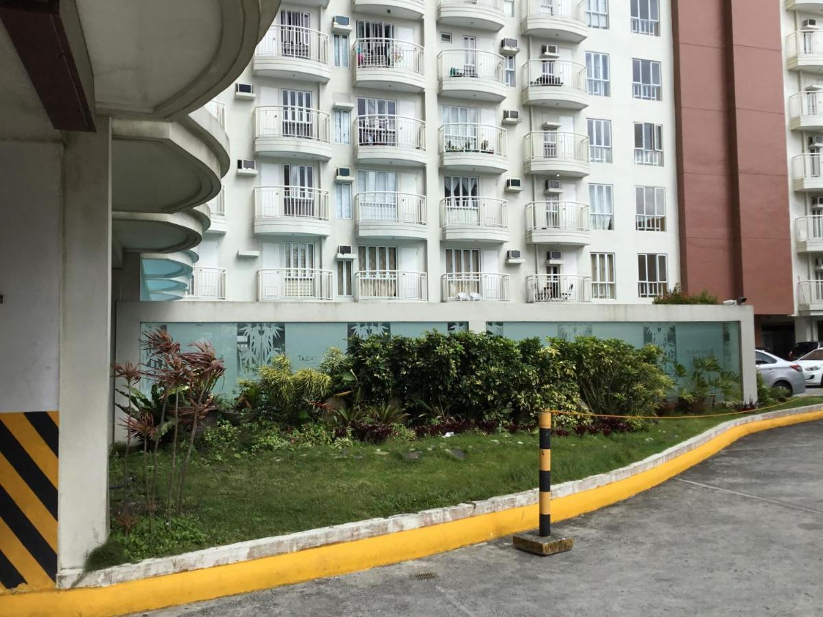 Condo With Free Swimming Pool & Viewing Deck Tagaytay City Esterno foto