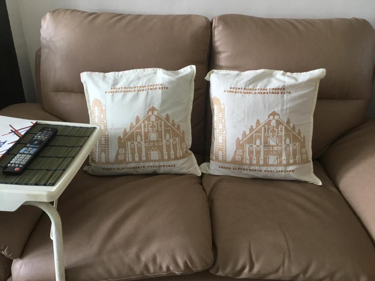 Condo With Free Swimming Pool & Viewing Deck Tagaytay City Esterno foto