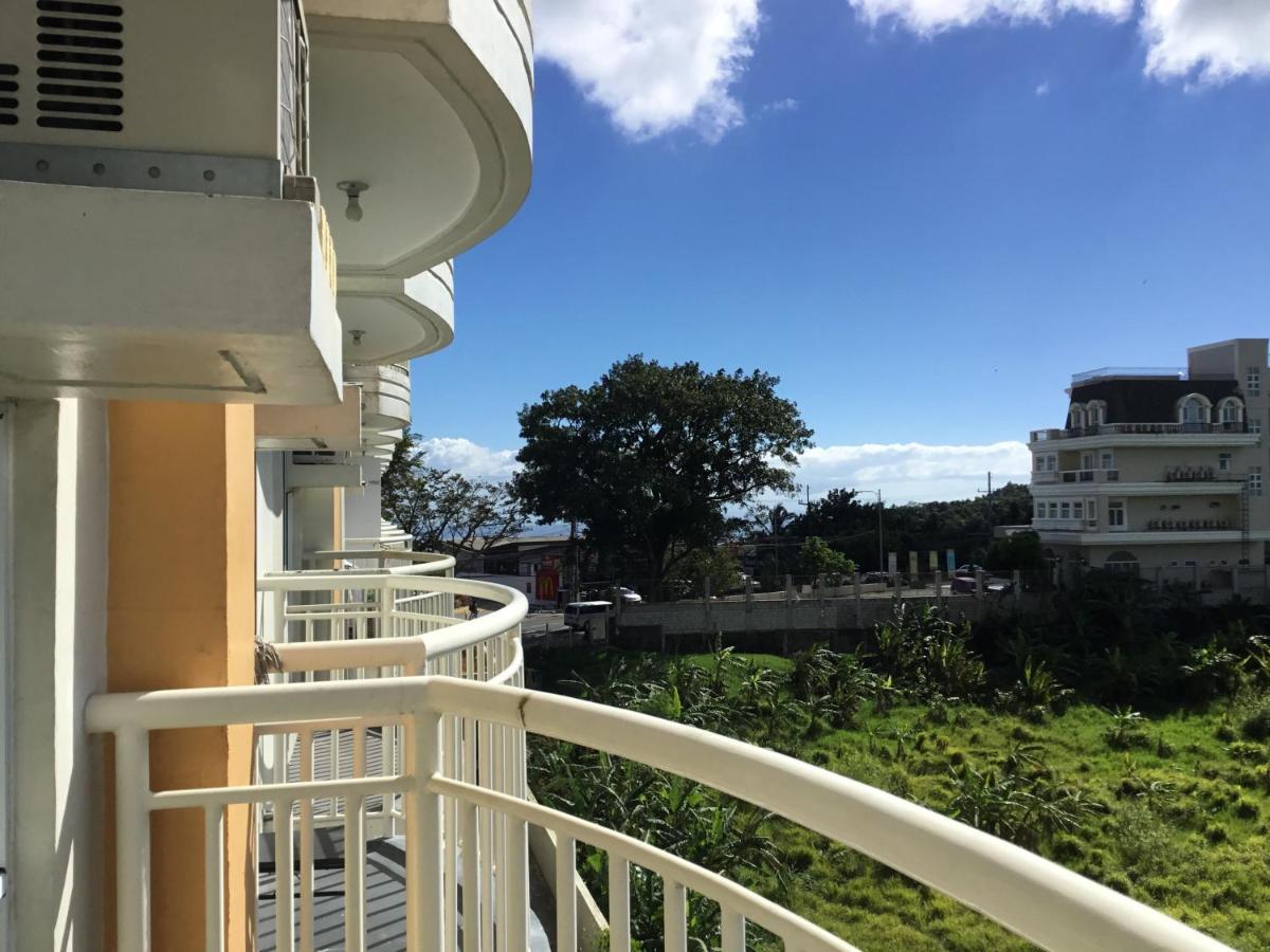 Condo With Free Swimming Pool & Viewing Deck Tagaytay City Esterno foto