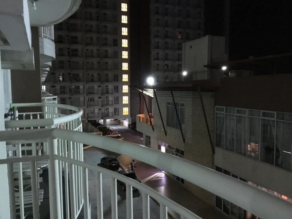 Condo With Free Swimming Pool & Viewing Deck Tagaytay City Esterno foto