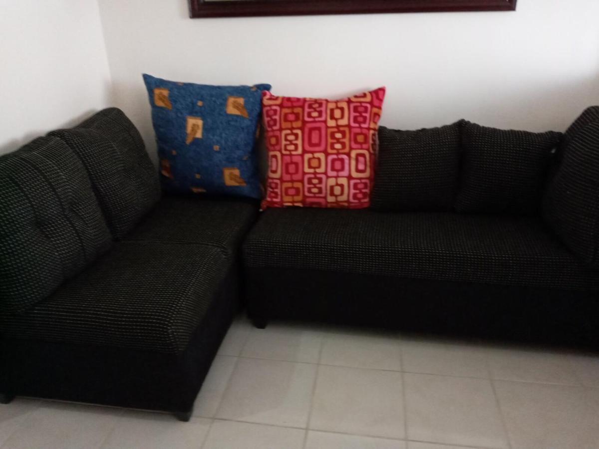 Condo With Free Swimming Pool & Viewing Deck Tagaytay City Esterno foto