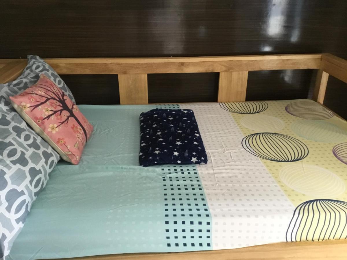 Condo With Free Swimming Pool & Viewing Deck Tagaytay City Esterno foto